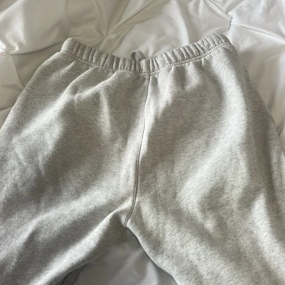 Essentials men sweats - Picture 4 of 6